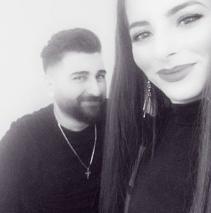 Meet your Posher, Flourina